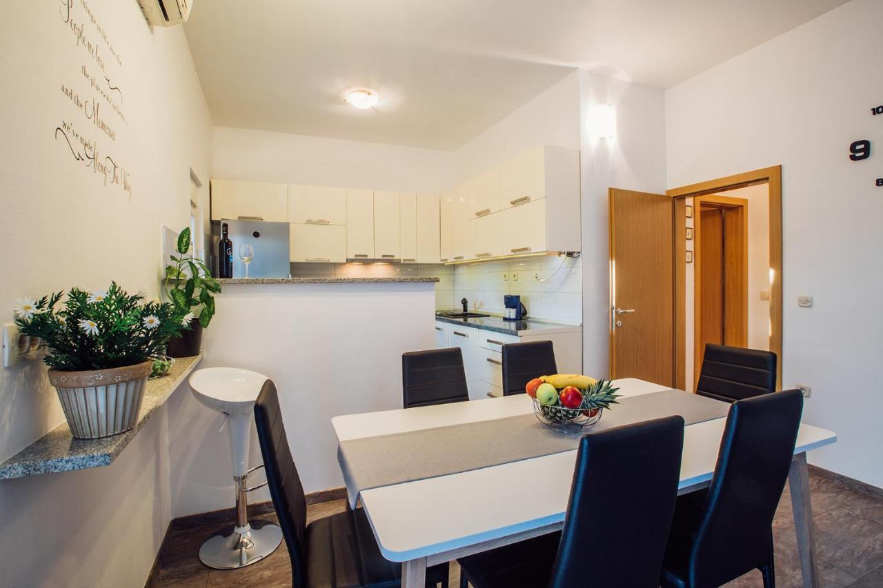 Apartments Essentia Podstrana Extérieur photo