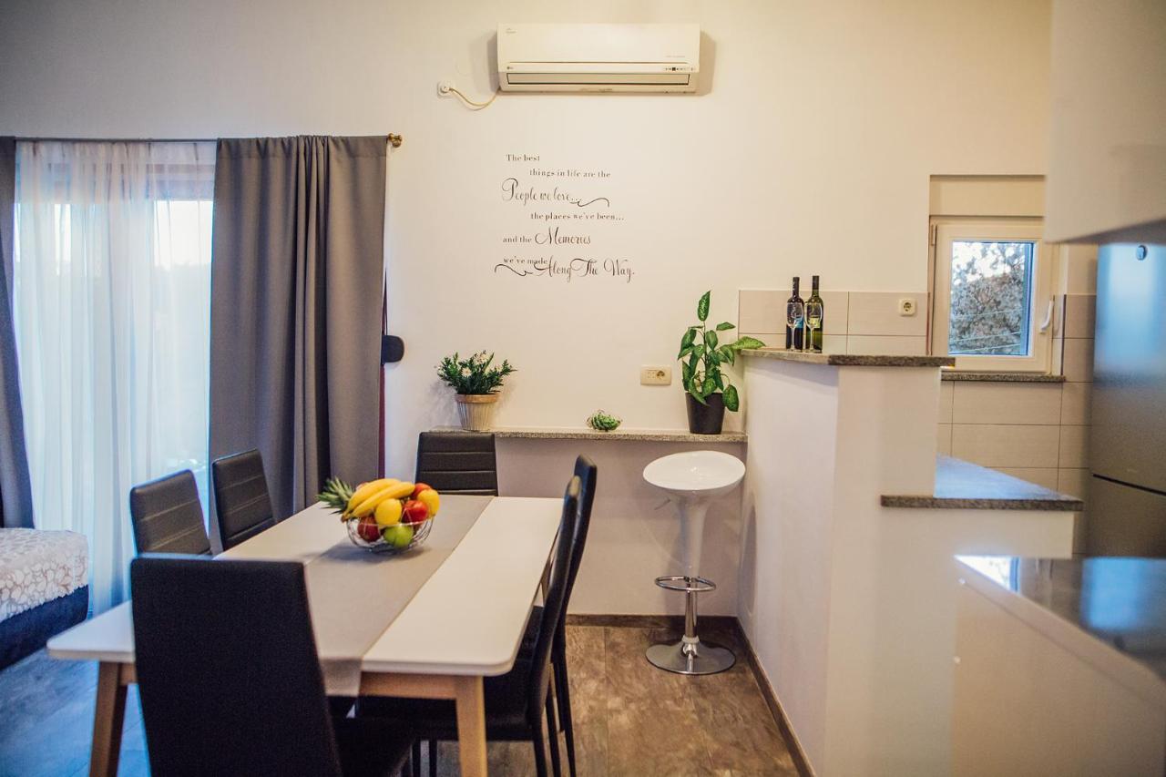 Apartments Essentia Podstrana Extérieur photo